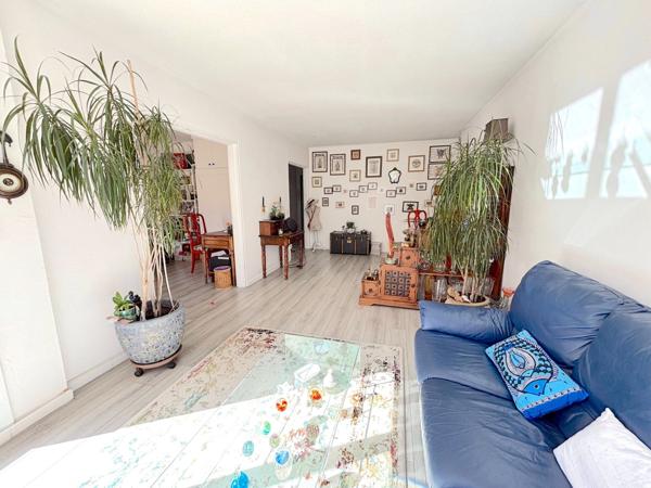 Appartement à vendre 4 pièces MOUGINS (06)