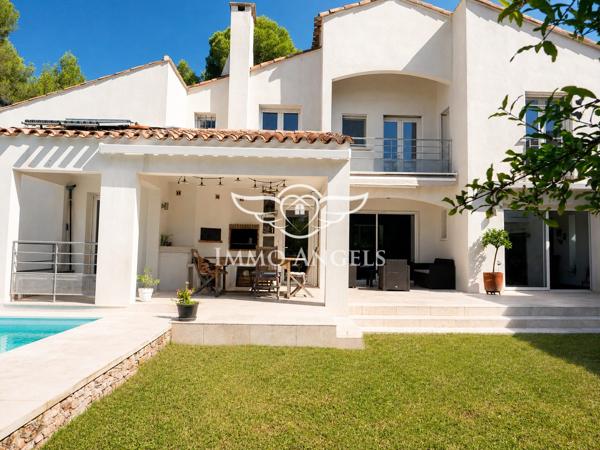 JACOU — MAISON FAMILIALE CONTEMPORAINE 240 m², PISCINE ET TERRASSES NEUVES, DPE B, TERRAIN 1 080 m² SANS VIS-À-VIS