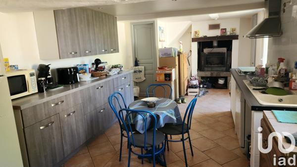 Maison 7 pièces de 182 m² à Villethierry (89140)