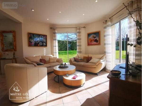 Propriete à vendre à Saint-Berthevin en Mayenne (53940), ref :