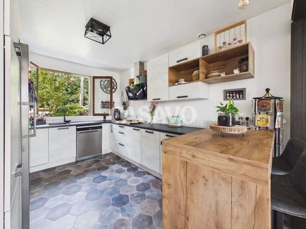Vente Maison 7 pièces de 130m² - 94490 Ormesson-sur-Marne