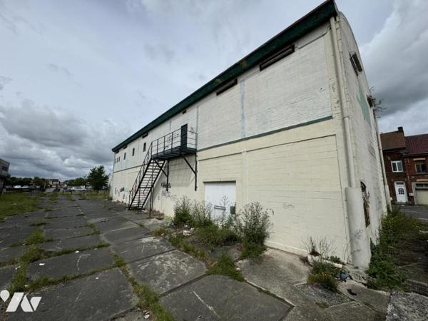 A Quiévrechain, Immeuble à usage de bureaux proche frontière belge 400 m² sur 944 m² de parcelle