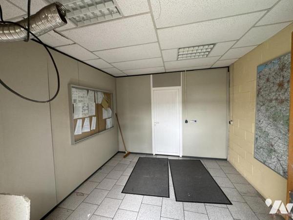 A Quiévrechain, Immeuble à usage de bureaux proche frontière belge 400 m² sur 944 m² de parcelle