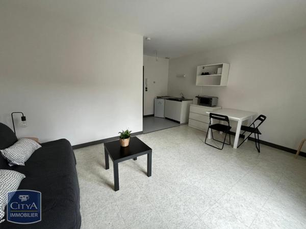 Appartement à louer 1 pièce 25.64m² Poitiers (86000)