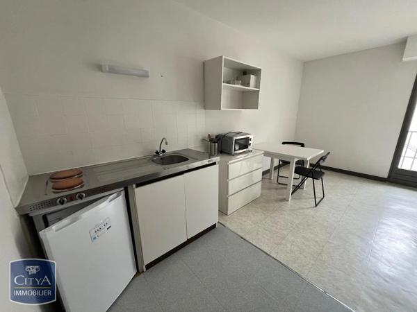 Appartement à louer 1 pièce 25.64m² Poitiers (86000)