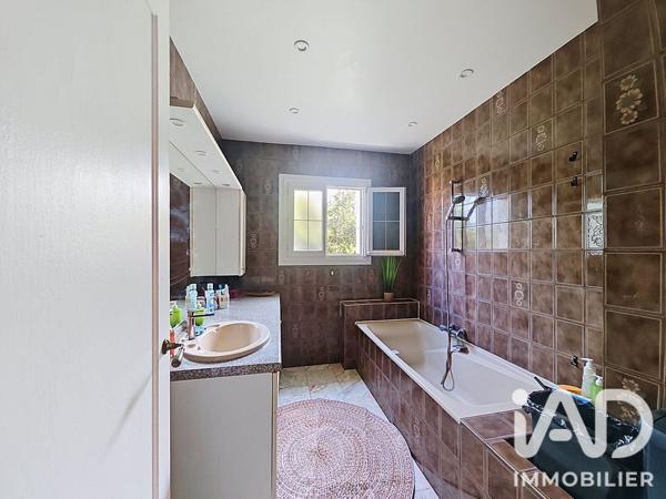 Maison à vendre 8 pièces 190 m² Brie-Comte-Robert