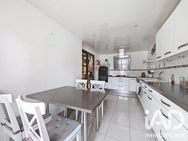 Maison à vendre 8 pièces 190 m² Brie-Comte-Robert