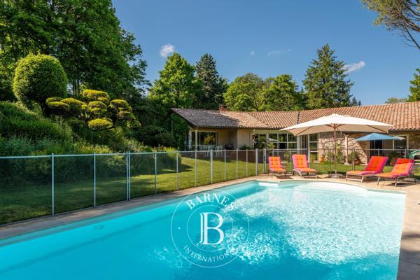Saint-Cyr-au-Mont-d'Or, Maison 4 Chambres -  220 m² à vendre