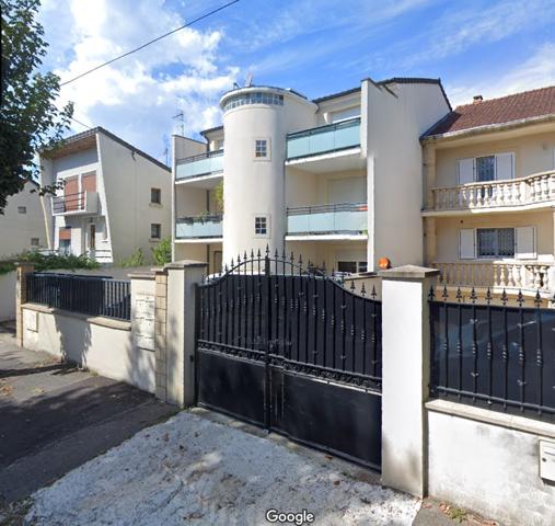 Immeuble 10 pièces - 202 m²