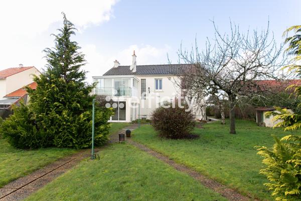 Maison 6 pièces - 100 m² Exclusivité efficity