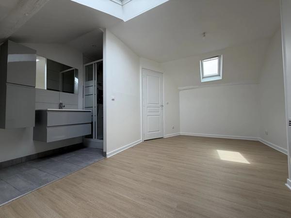 Vente                                                      Appartement
                        
                     2 pièces                      44 m2                     à Villers-Cotterêts
