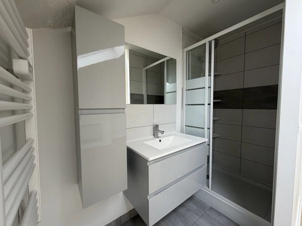 Vente                                                      Appartement
                        
                     2 pièces                      44 m2                     à Villers-Cotterêts