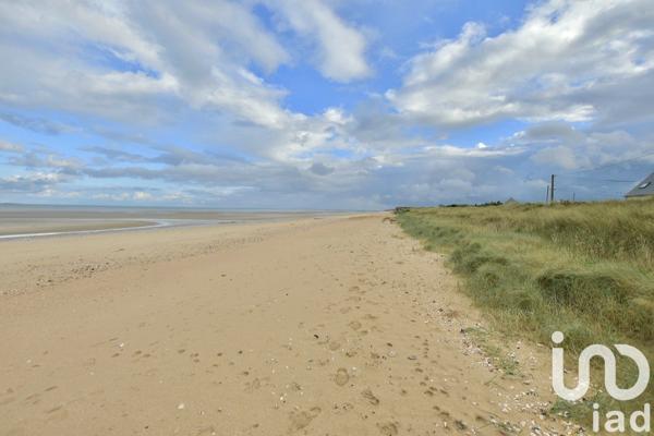 Maison 10 pièces de 232 m² à Saint-Marcouf (50310)