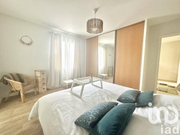 Maison 10 pièces de 232 m² à Saint-Marcouf (50310)