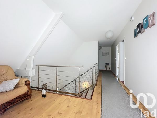 Maison 10 pièces de 232 m² à Saint-Marcouf (50310)