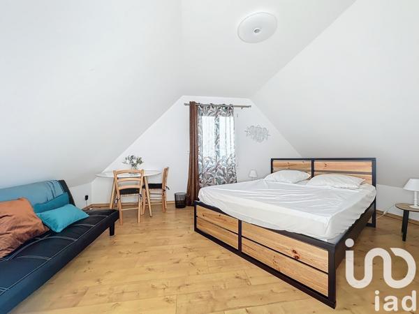 Maison 10 pièces de 232 m² à Saint-Marcouf (50310)