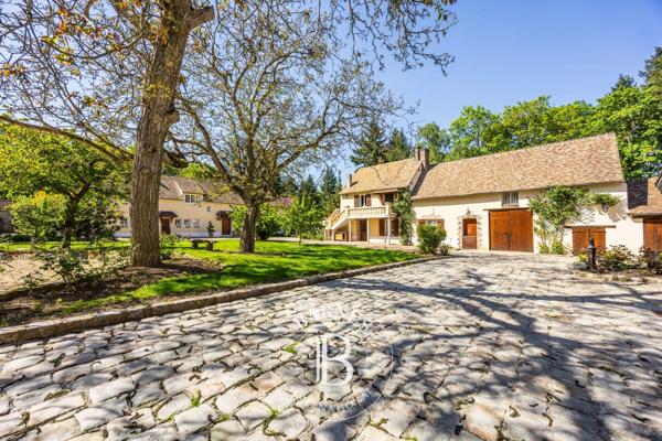 Anet, Propriété  360 m² à vendre