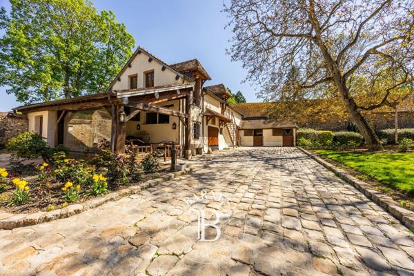 Anet, Propriété  360 m² à vendre