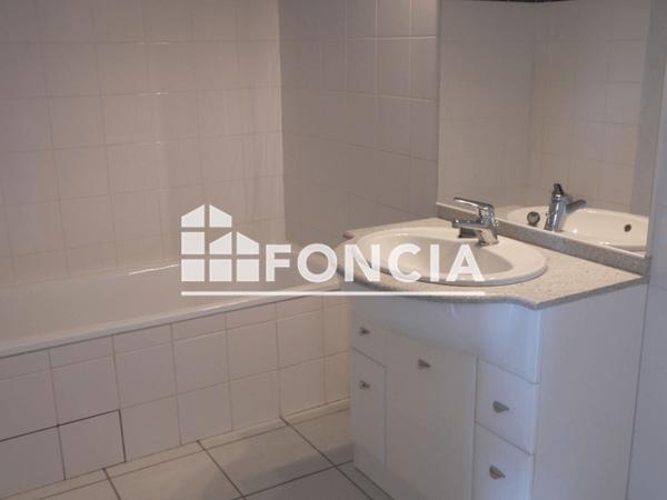 Location Appartement 2 pièces 46 m² - 95 rue pont de la garde Agen 47000