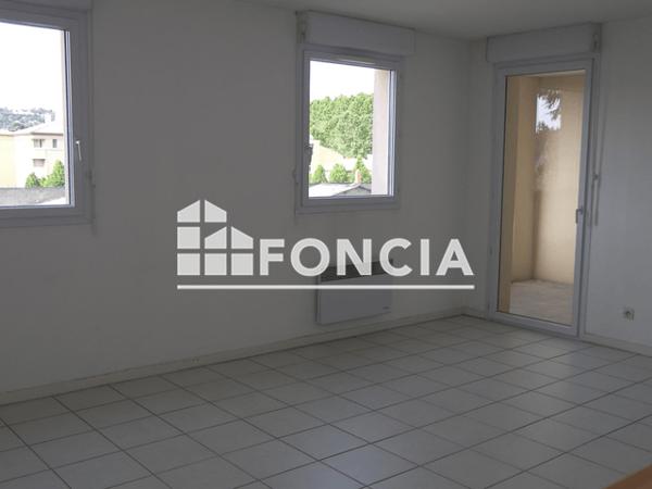 Location Appartement 2 pièces 46 m² - 95 rue pont de la garde Agen 47000