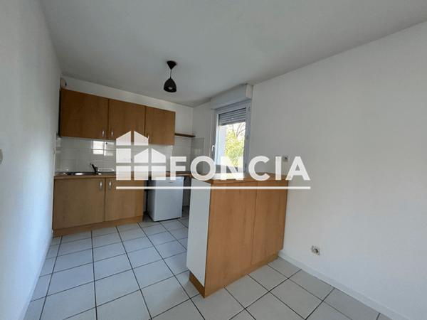 Location Appartement 2 pièces 46 m² - 95 rue pont de la garde Agen 47000