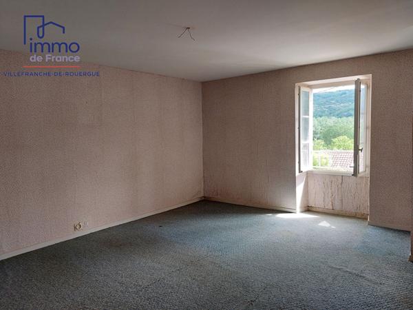 Maison de hameau avec terrain à proximité