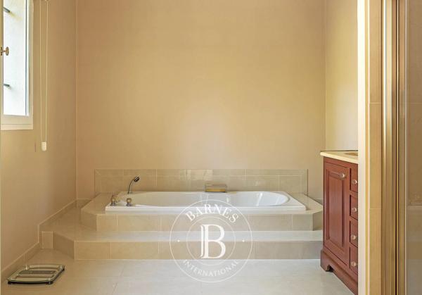 Flayosc, Bastide 5 Chambres -  350 m² à vendre