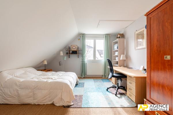 Maison Le Mesnil Le Roi - 200 m2 €1 365 000 ** - Référence 13358