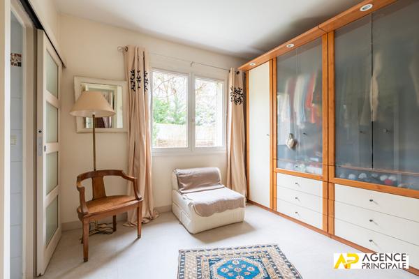 Maison Le Mesnil Le Roi - 200 m2 €1 365 000 ** - Référence 13358