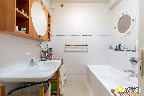 Maison Le Mesnil Le Roi - 200 m2 €1 365 000 ** - Référence 13358