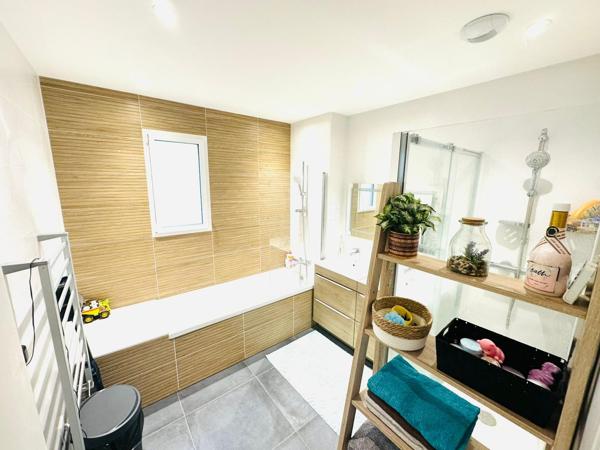 Maison neuve avec vue -  6 pièces à La Mézière