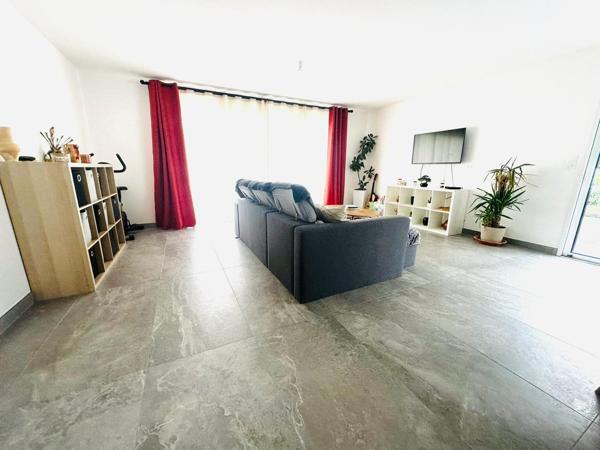 Maison neuve avec vue -  6 pièces à La Mézière