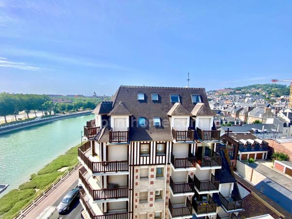 Bel Appartement T1meublé, lumineux avec vue dégagée sur la Touques - Cave - Ascenseur - Dernier étage -