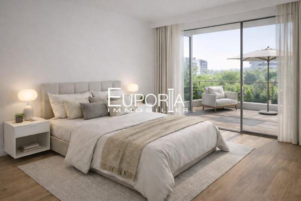 Suresnes – Appartement 4 pièces duplex 87 m² – 3 balcons – Résidence de standing