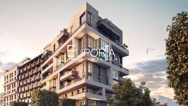 Suresnes – Appartement 4 pièces duplex 87 m² – 3 balcons – Résidence de standing