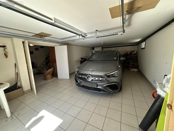 Maison à vendre à Neuvéglise-sur-Truyère dans le Cantal (15260), ref : 15046-53