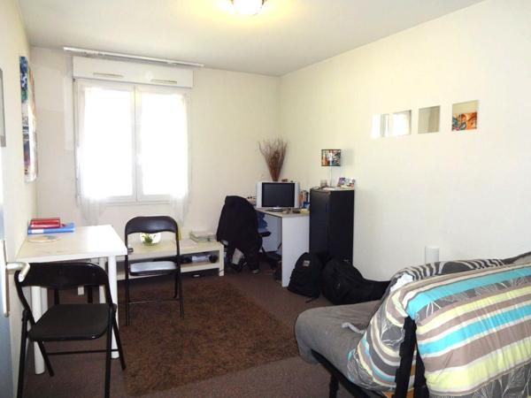 Studio proximité FAC de droit et gare