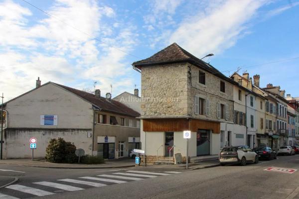 Vente Immeuble 7 pièces 140 m2 à Belley