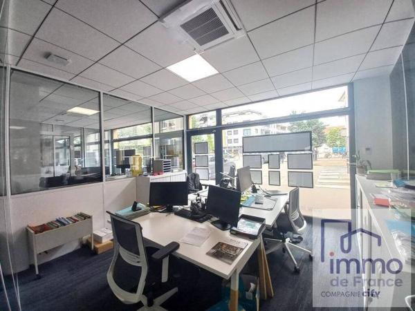 Local Place de L'Europe