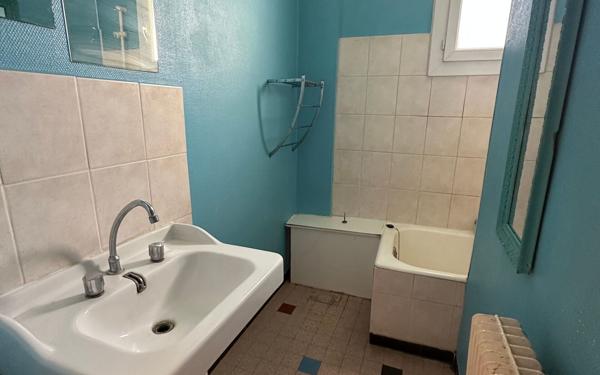 Appartement à vendre    3 pièces • 54 m2 Saint-Égrève