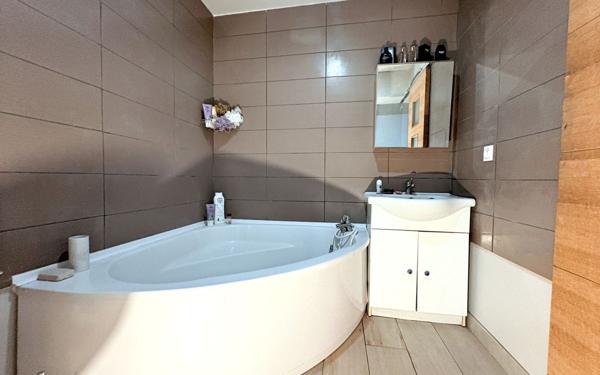 Maison à vendre    5 pièces •  Salsigne