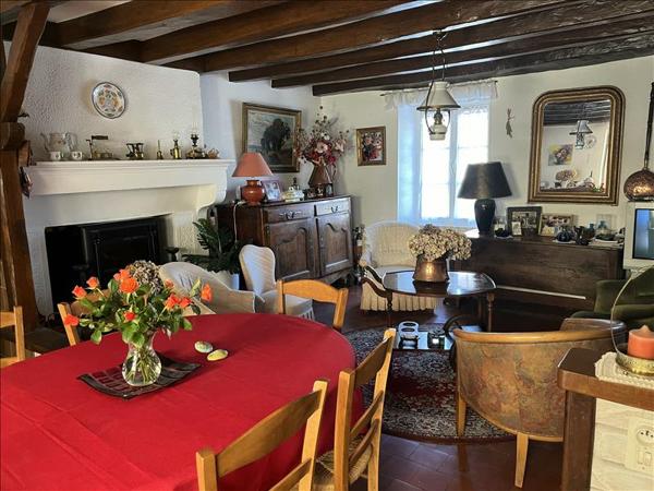 Maison à vendre |  Le Pont-Chrétien-Chabenet |  5 pièces | 118 m²