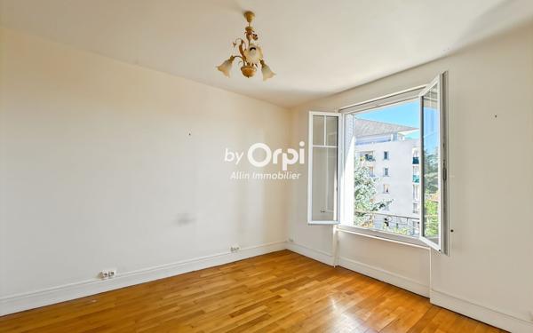 Appartement à vendre    4 pièces • 93 m2 Montluçon