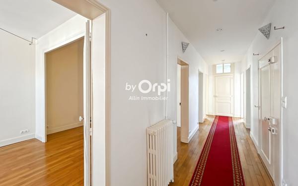 Appartement à vendre    4 pièces • 93 m2 Montluçon