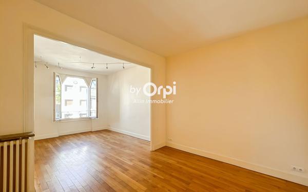 Appartement à vendre    4 pièces • 93 m2 Montluçon