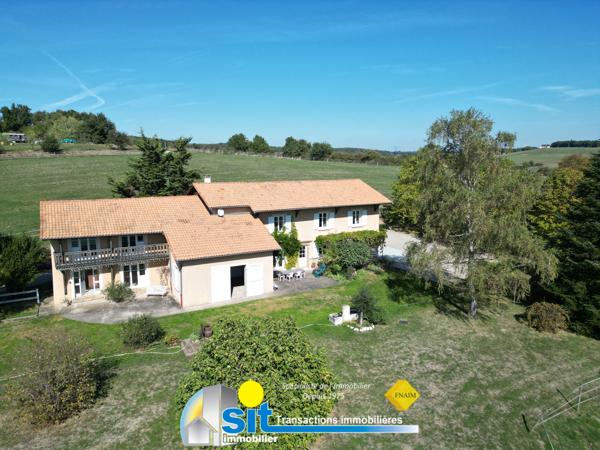 FERME RÉNOVÉE – ENVIRON 350 m² HABITABLES – PRÈS DE 6 HECTARES