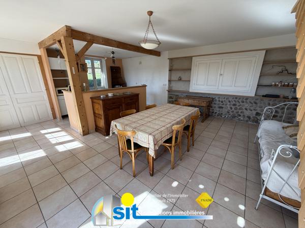 FERME RÉNOVÉE – ENVIRON 350 m² HABITABLES – PRÈS DE 6 HECTARES