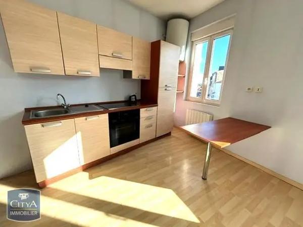 Appartement à louer 1 pièce 24.04m² Saint-Brieuc (22000)