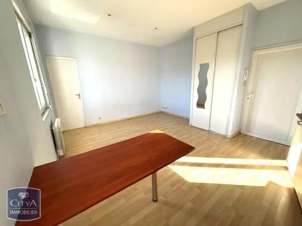 Appartement à louer 1 pièce 24.04m² Saint-Brieuc (22000)