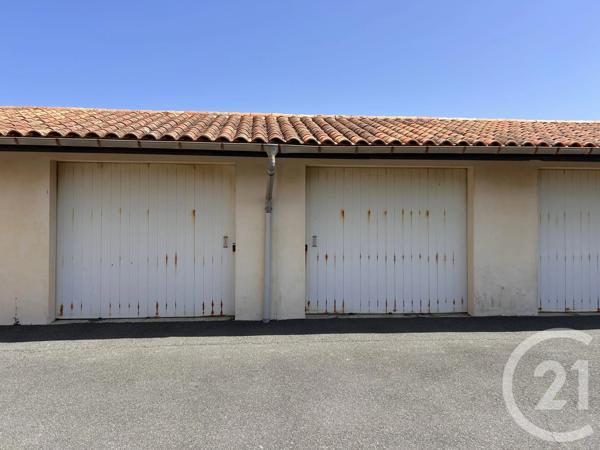 Parking à vendre  16 m 2   ASCAIN  - 64